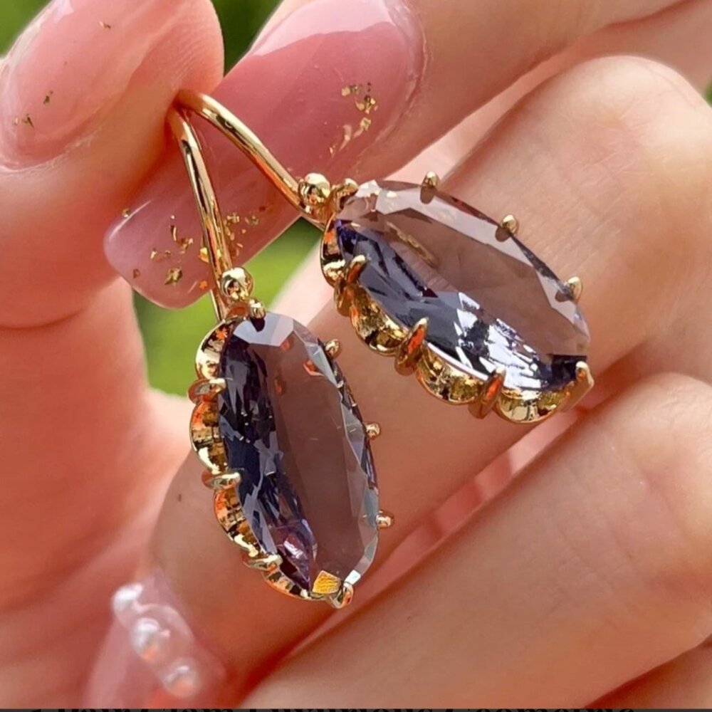 Drop earrings